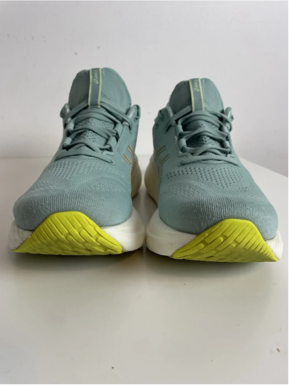 Asics Gel-Nimbus 26 Womens Size 10.5 Light Celadon Running Shoes Sneakers